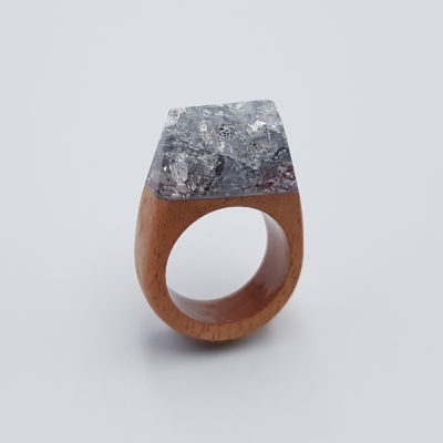 Resin ring filled with precious silver leaf and wooden base size 57