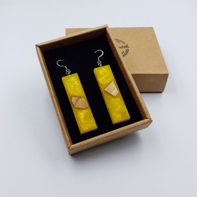 Resin earrings, straight in yellow color with wood