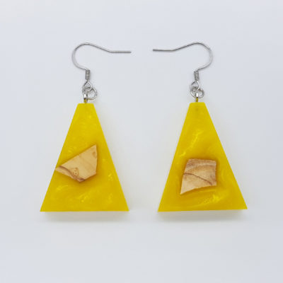 Resin earrings, inverted triangles in yellow color with olive wood