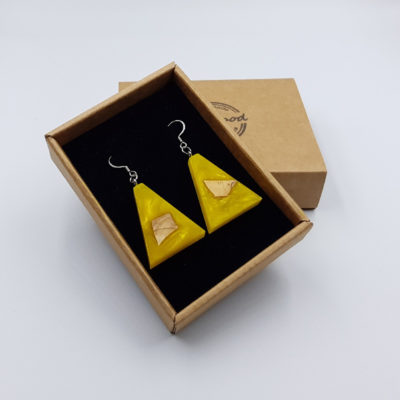 Resin earrings, inverted triangles in yellow color with wood