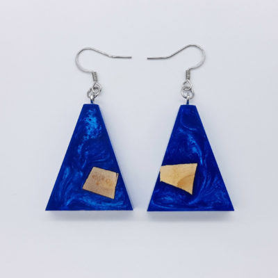 Resin earrings, inverted triangles in blue color with olive wood