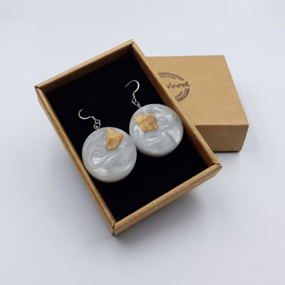 Resin earrings, rounds in white color with wood