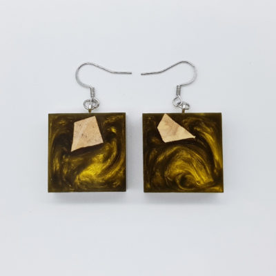 Resin earrings, squares in gold color with olive wood
