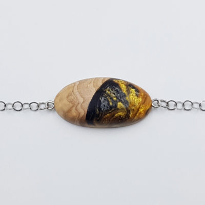 Resin bracelet in black  gold with olive wood