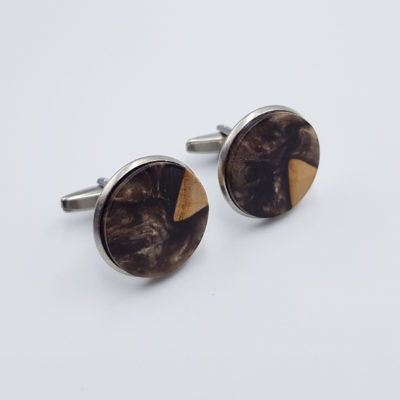 Resin cufflinks in light brown with olive wood