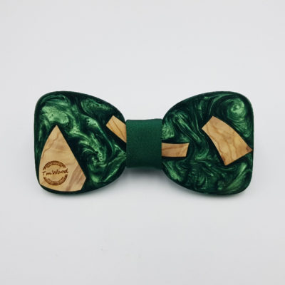 Resin bow tie in green with olive wood