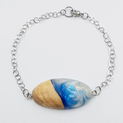 Resin bracelet in blue and white with olive wood
