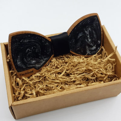Resin bow tie in black wooden bezel