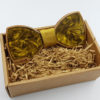Παπιγιόν από υγρό γυαλί χρυσό με ξύλινο πλαίσιο
