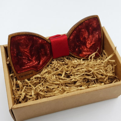 Resin bow tie in red wooden bezel