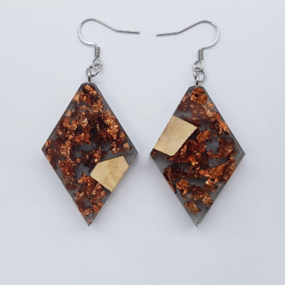 Resin earrings clear black, rhombus with precious copper leaf and olive wood