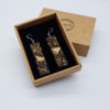 σκουλαρίκια από υγρό γυαλί ίσια ,διάφανα μαύρα με φύλλα χρυσού και ξύλο ελιάς