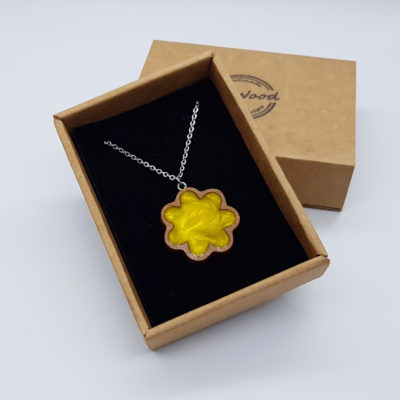 Resin pendant small, flower design in yellow with wooden bezel