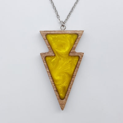 Resin necklace small, double triangle design in yellow color with wooden bezel
