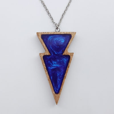 Resin necklace small, double triangle design in lilac color with wooden bezel