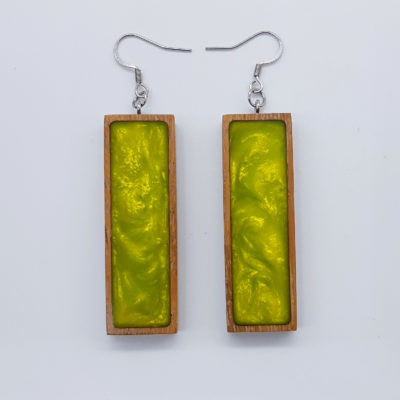 Resin earrings, straight in lime color with wooden bezel
