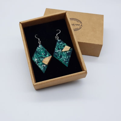 Resin earrings clear green, rhombus with  silver leaf and olive wood