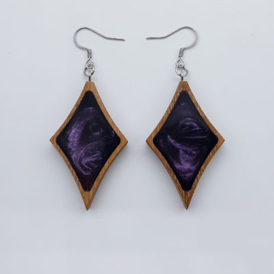 Resin earrings, rhombus in dark purple color with wooden bezel