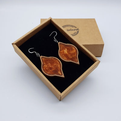 Resin earrings, rounds pointed in orange with wooden bezel