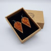 Σκουλαρίκια από υγρό γυαλί πορτοκαλί στρογγυλό με τρίγωνο με ξύλινο πλαίσιο